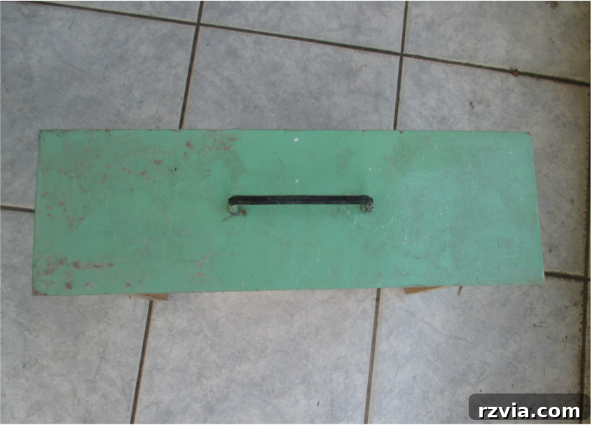 drawer with handle, Pieces of a table, www.theboondocksblog.com