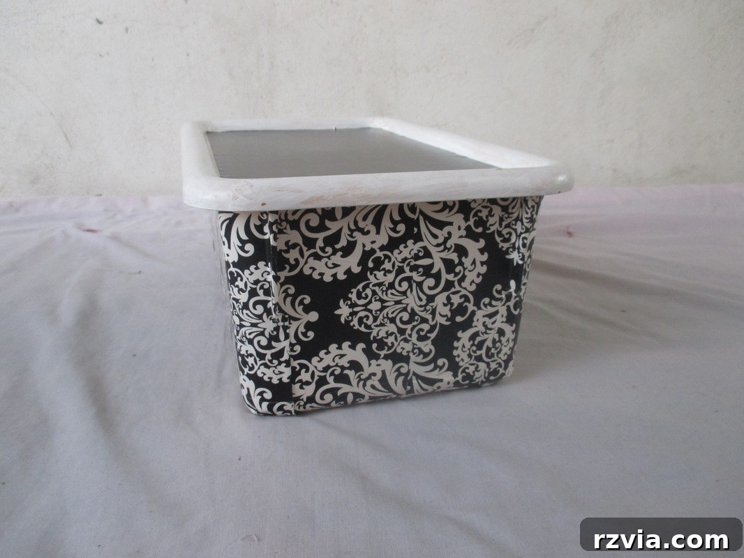 Mod Podge plastic box, fully transformed and ready for use
