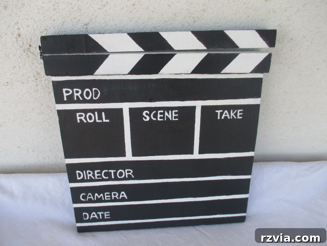 The completed DIY clapperboard for a YouTuber, A sound of inspiration www.theboondocksblog.com