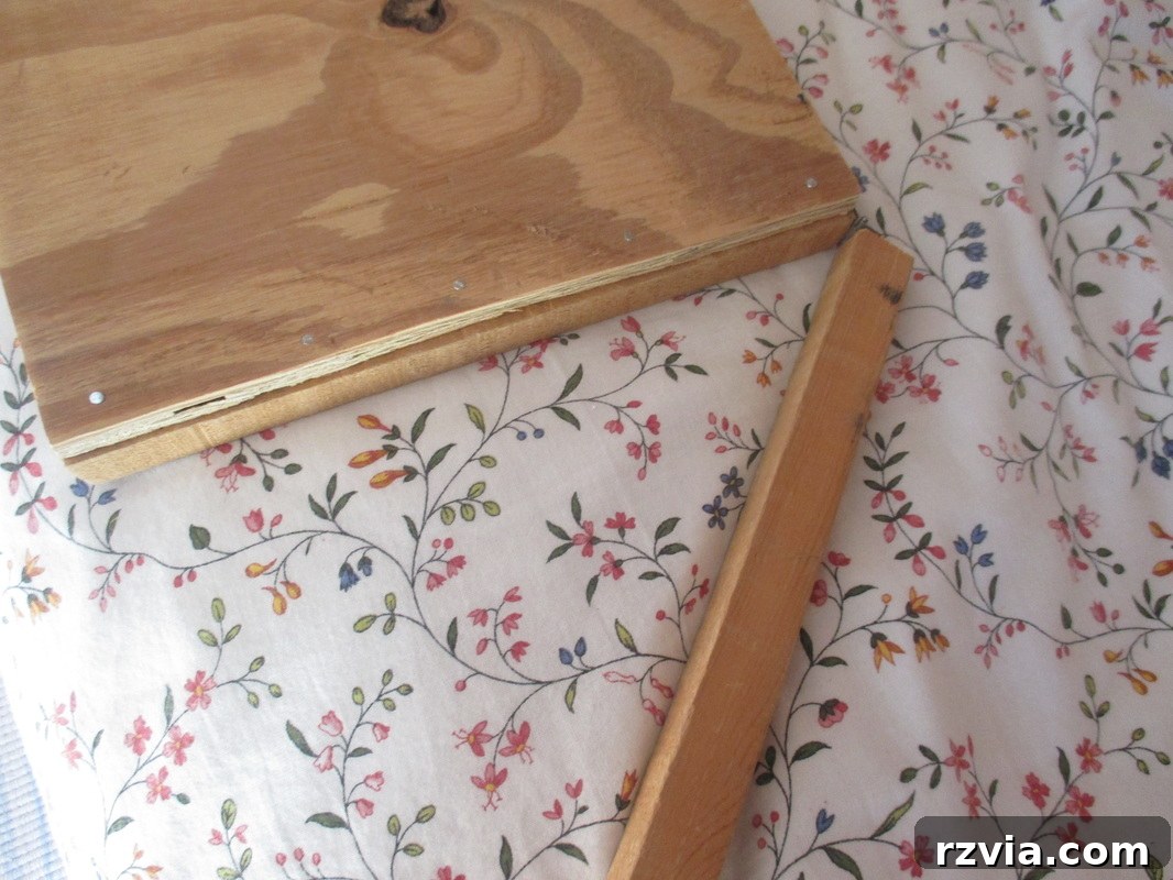 Attaching the square plywood base to the slim top pieces, A sound of inspiration www.theboondocksblog.com
