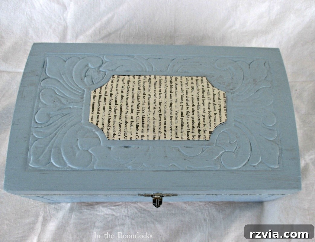 A beautiful overview of the top of the decoupaged gift box, ready for its special contents. DIY gifts for any occasion at www.theboondocksblog.com