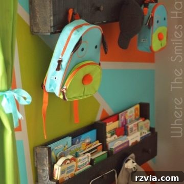 Pallet wood bookshelves with decorative knobs for storage