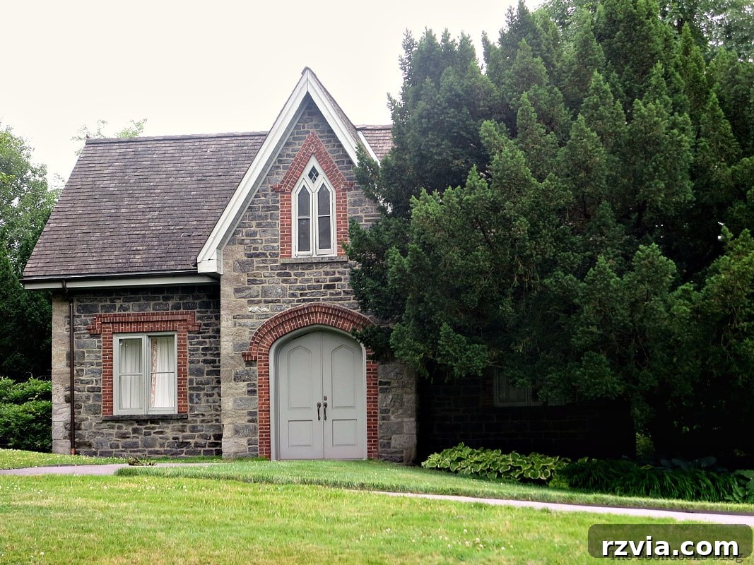 A historic stone building, home to the Continuing Education Center at NYBG
