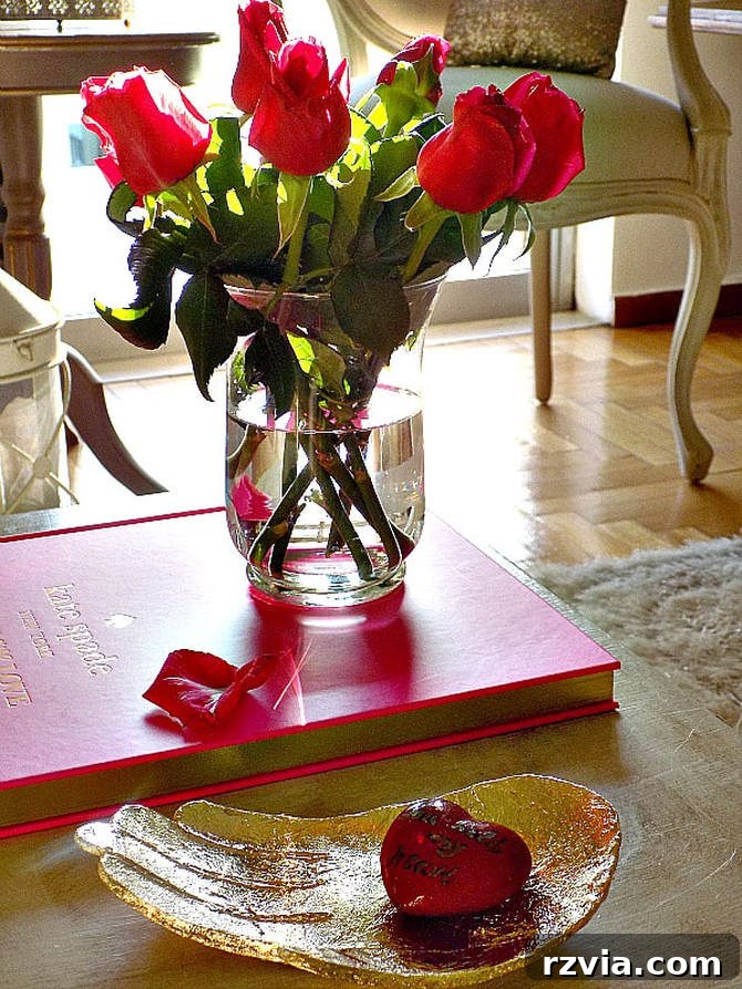 Sculptural hand dish, perfect for holding a heart or jewelry, an elegant and artistic Valentine's Day gift.