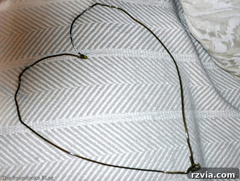 DIY Valentine Heart Frame 9 Hand-bent wire shaped into a heart, ready for twine wrapping