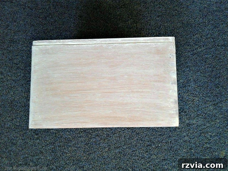 Whitewashed wooden cigar box, ready for decoupage