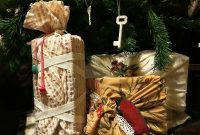 Vintage Fabric Gift Wraps for Sustainable Style