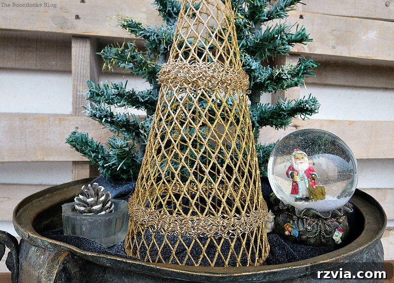 A gold tree, A repurposed Antique Cauldron for Christmas theboondocksblog