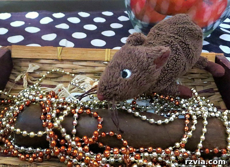 A small mouse figure, an unexpected but creepy detail among the Halloween decorations, www.theboondocksblog.com