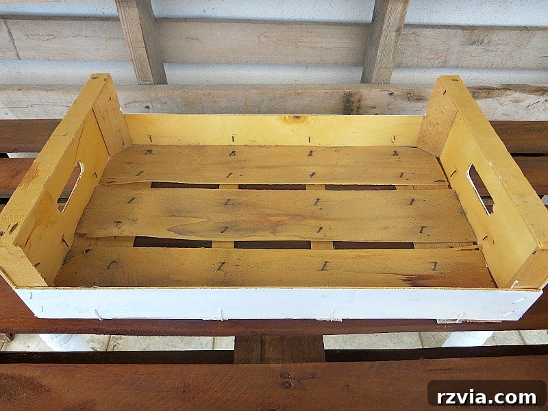 The crate, Easy DIY Fall Eucalyptus Vignette www.theboondocksblog.com