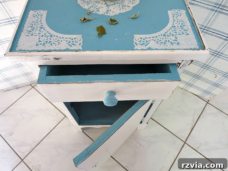 Open Drawer and Door: Showcasing the Interior Details of the Side Table Makeover | www.theboondocksblog.com