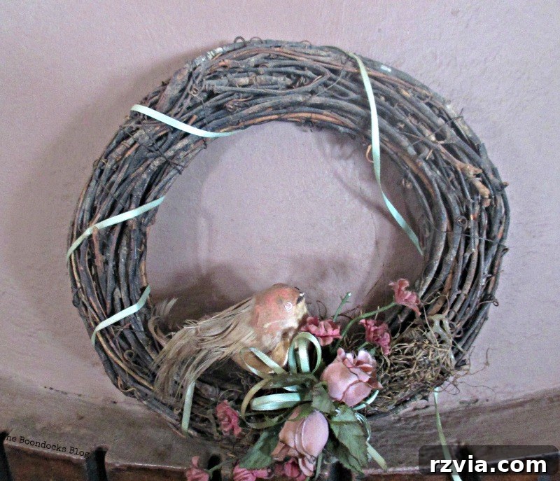 Original simple grapevine wreath before transformation into an Easter nest