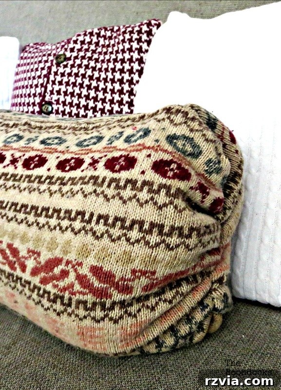 Quick & Cozy: DIY Sweater Pillows 16 A close-up, pin-sized detail image of a finished DIY sweater pillow, emphasizing its texture and handcrafted appearance.