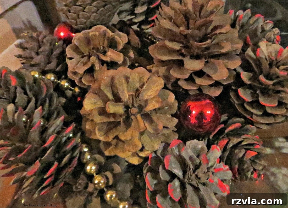 Centerpiece, Home for Christmas Blog Hop - The Boondocks Blog