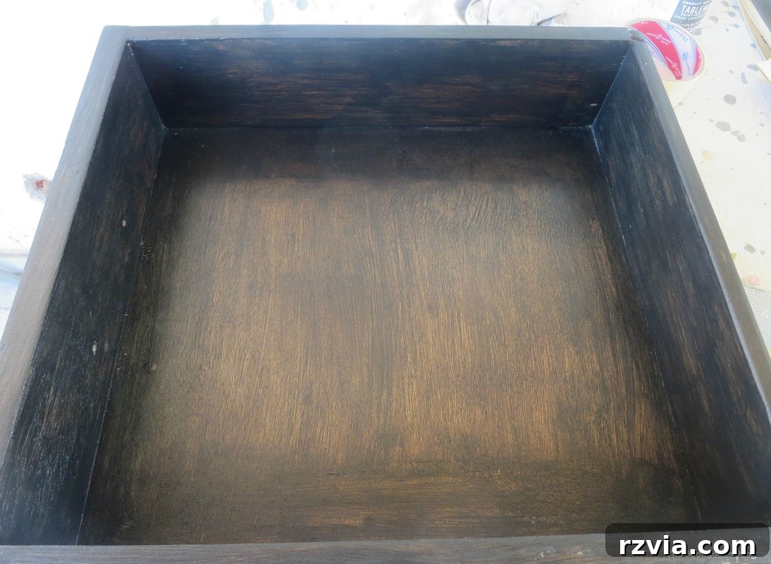 Painting it black, An Ancient Tray www.theboondocksblog.com